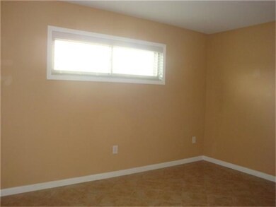 7812 Pruitt Dr, Galveston, TX 77554 - photo 6