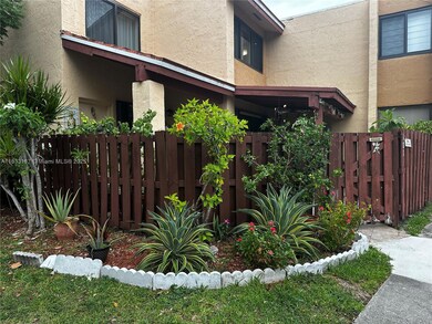 311 W Park Dr unit 10113, Miami, FL 33172 - photo 3