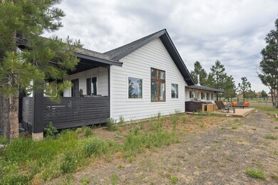 3-web-or-mls-17510Paladin_JREP_00026