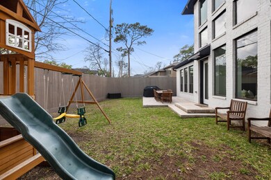 1427 Chamboard Ln, Houston, TX 77018 - photo 6