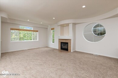06-Living Room 20210810-DW-4921