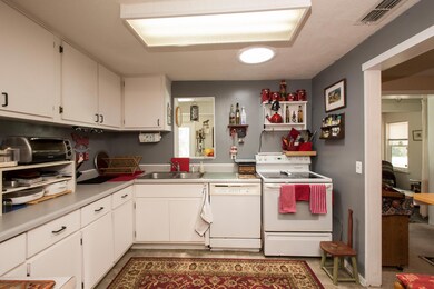 Spacious Kitchen