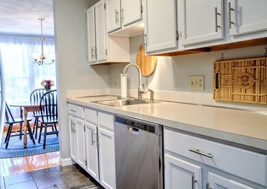 53 Quail Run, Tewksbury, MA 01876 - photo 4