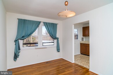 1176 Pelham Wood Rd, Parkville, MD 21234 - photo 5