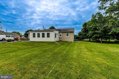 157 W 2nd St, Red Hill, PA 18076 - photo 6