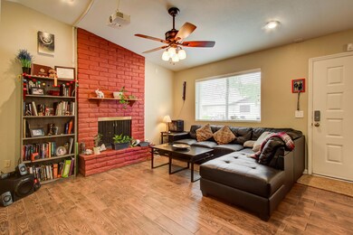 003_Living Room