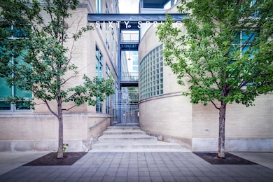 02 - 60 East Spring Street-2.jpg