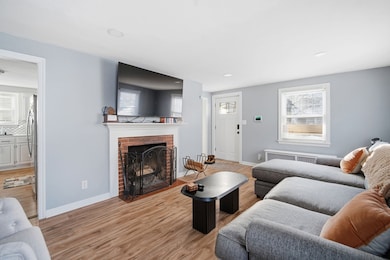 13 Bither St, Springfield, MA 01118 - photo 7