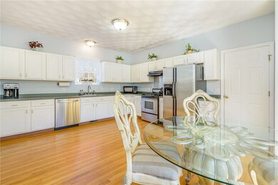 92 Whitewood Dr, Wakefield, RI 02879 - photo 6