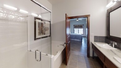 Soaring-Eagle-403-Bathroom