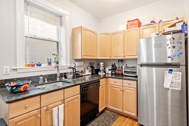 268 Windsor St unit 2, Cambridge, MA 02139 - photo 4