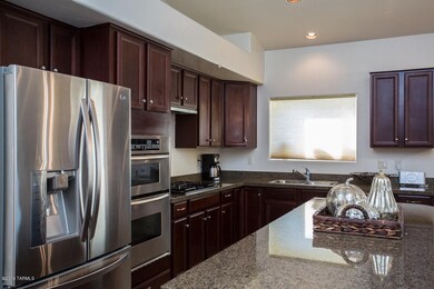Kitchen Pict 2