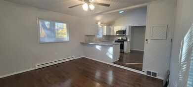 6921 Clarendon Hills Rd, Darien, IL 60561 - photo 6