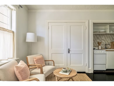 The Empress Building unit 404, Portland, OR 97209 - photo 5