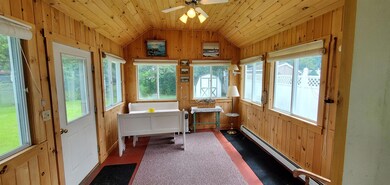 19 Union St, Saint Johnsbury, VT 05819 - photo 2