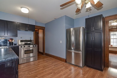 134 Farnsworth St, Chicopee, MA 01013 - photo 3