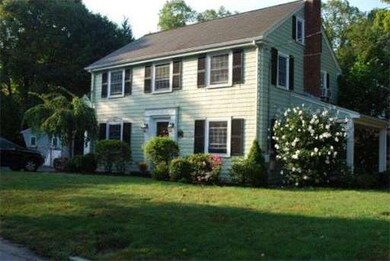 8 Thornton Rd, Waltham, MA 02453 - photo 2