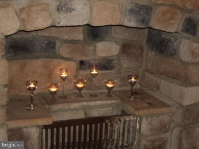 120 S Front St, Saint Clair, PA 17970 - photo 5