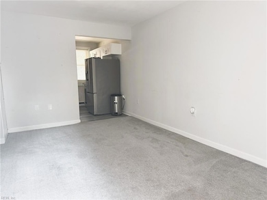 2252 Reuben St unit A, Virginia Beach, VA 23454 - photo 3