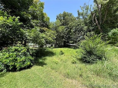 608 SE Ave d, Idabel, OK 74745 - photo 3