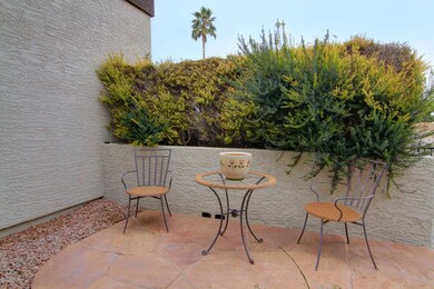 FrontPatio_2361