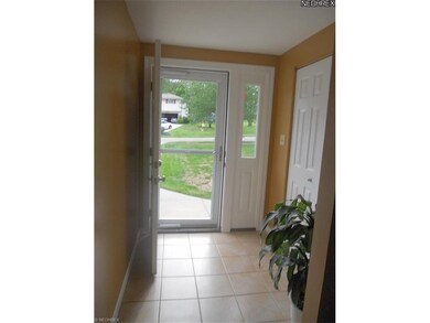 2033 Hermitage Dr, Twinsburg, OH 44087 - photo 3