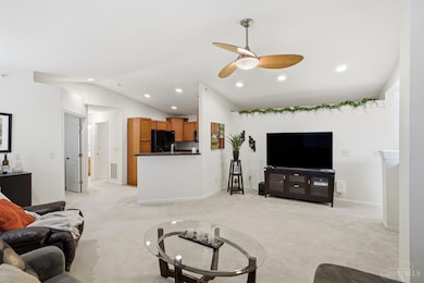 7643 Skyview Cir, Cincinnati, OH 45248 - photo 7