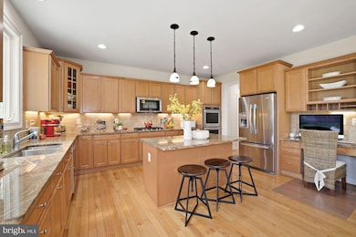 6586 29th St N, Arlington, VA 22213 - photo 6