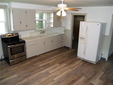 4869 Hamilton Blvd, Wescosville, PA 18106 - photo 3