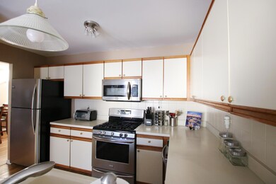 Eat-In-Kitchen - View 1