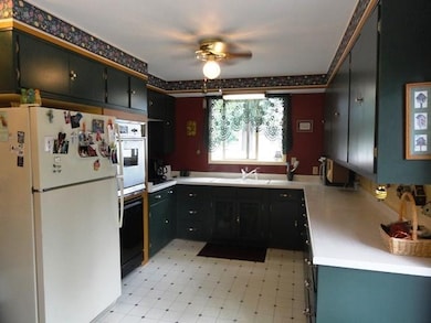 604 Charles Ave, Tomahawk, WI 54487 - photo 4