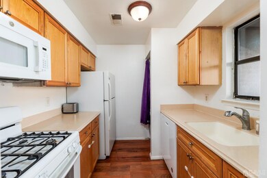 F Beverly Hil Terrace, Woodbridge Proper, NJ 07095 - photo 3