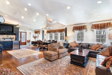 108 Woodchester Dr, Chestnut Hill, MA 02467 - photo 7