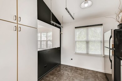 1650 Grove Ave unit C, Schaumburg, IL 60193 - photo 7