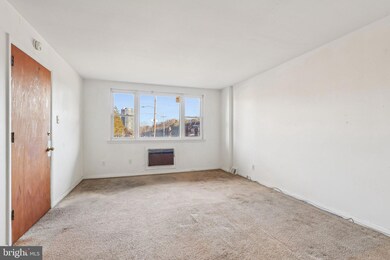 2572 Balwynne Park Rd, Philadelphia, PA 19131 - photo 5