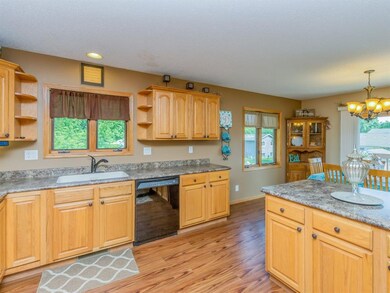 1650 Hillcrest Ct, Marion, IA 52302 - photo 6