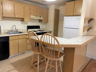 14 Mayberry Dr unit 7, Westborough, MA 01581 - photo 2