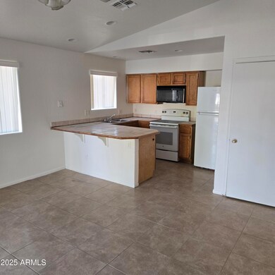 1240 E Mountain View Rd unit 5, Phoenix, AZ 85020 - photo 3