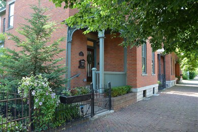 931MohawkStreet_31044_2
