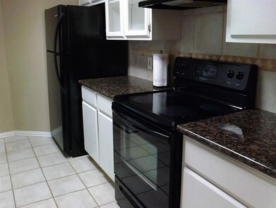 18800 Egret Bay Blvd unit 107, Houston, TX 77058 - photo 3