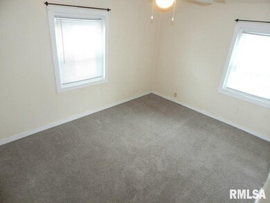 2020 N Sturdevant St, Davenport, IA 52804 - photo 7