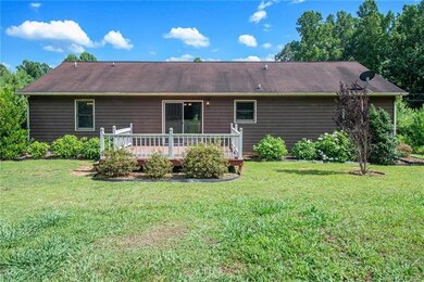 119 River Bank Rd, Statesville, NC 28625 - photo 5