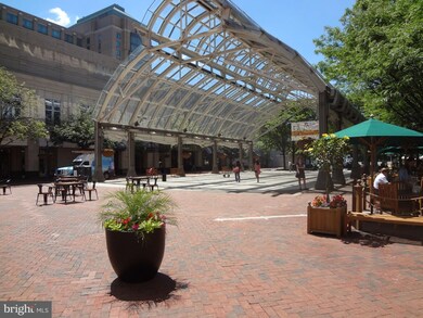 2517 Freetown Dr, Reston, VA 20191 - photo 4