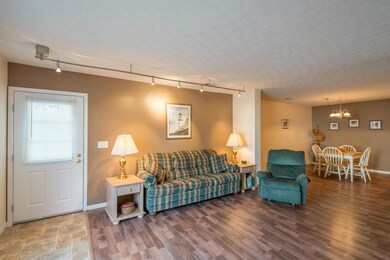 Great Room & Entry
