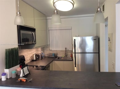 Bayview Condominiums unit 704, Miami Beach, FL 33139 - photo 6