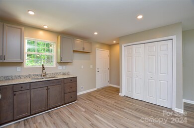 218 Aspen Dr, Gastonia, NC 28052 - photo 6