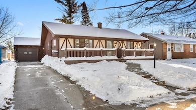 517 Richmond Ave, Sheboygan Falls, WI 53085 - photo 2