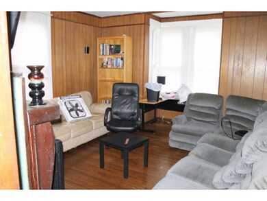 207 W Locust St, Johnson City, TN 37604 - photo 5