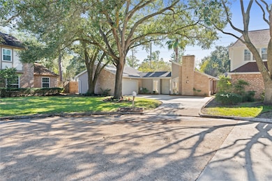 1422 Crossfield Dr, Katy, TX 77450 - photo 2