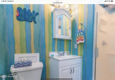Principal suite bath view